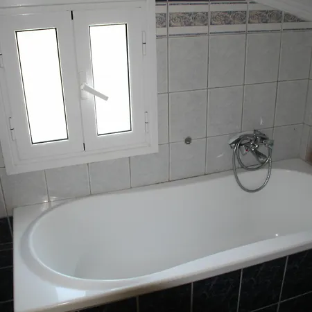 Dimitra's Maisonette דירה קאבוס